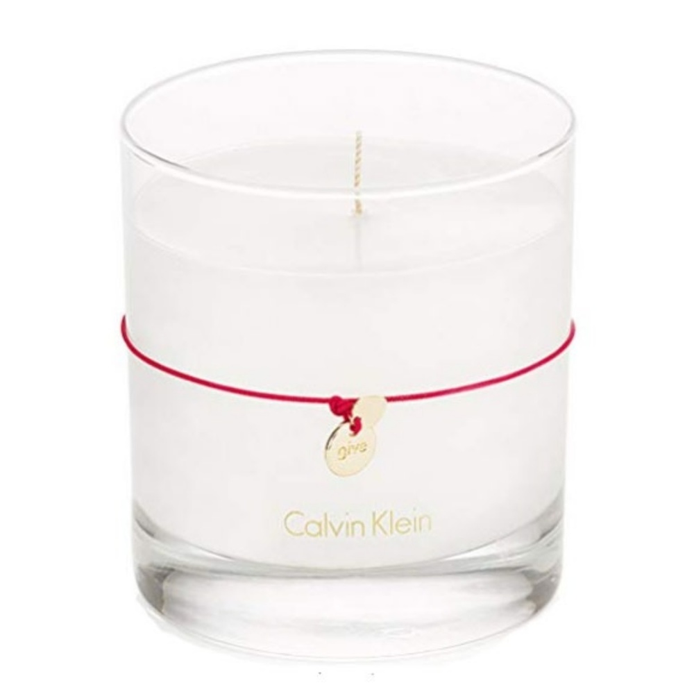 Calvin Klein Scented Cinnamon Berry Candle, 7.5 oz